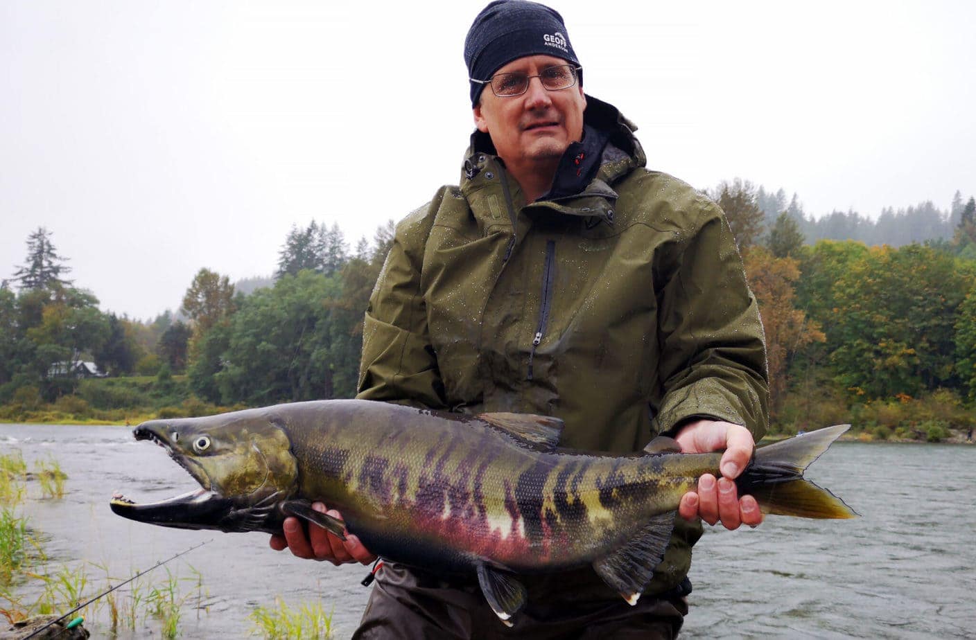 %Fiskerejser efter Laks, ørred og stør% Fiskerejse-og-Robert-med-Chum-fra-Stave-river